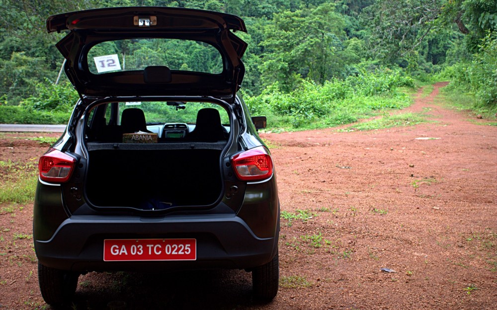 Kwid - Open Hatch.CR2