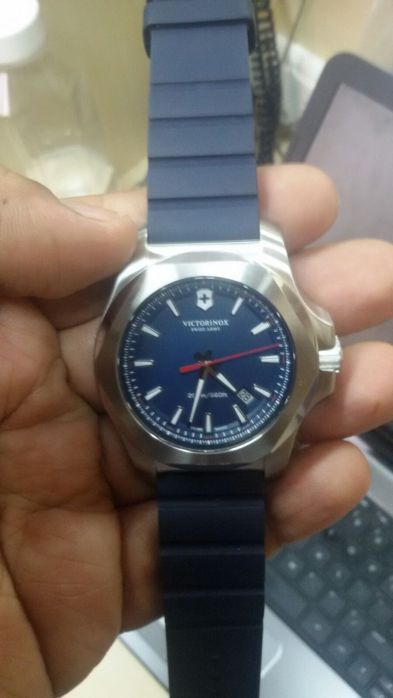 Victorinox INOX - in the hand